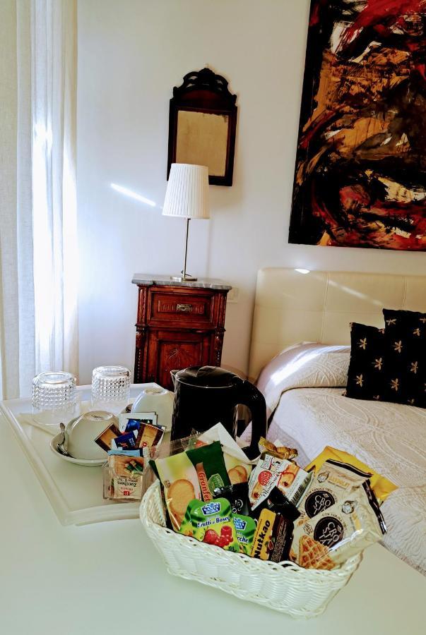 Dora Aurea Hotel Levanto Eksteriør billede