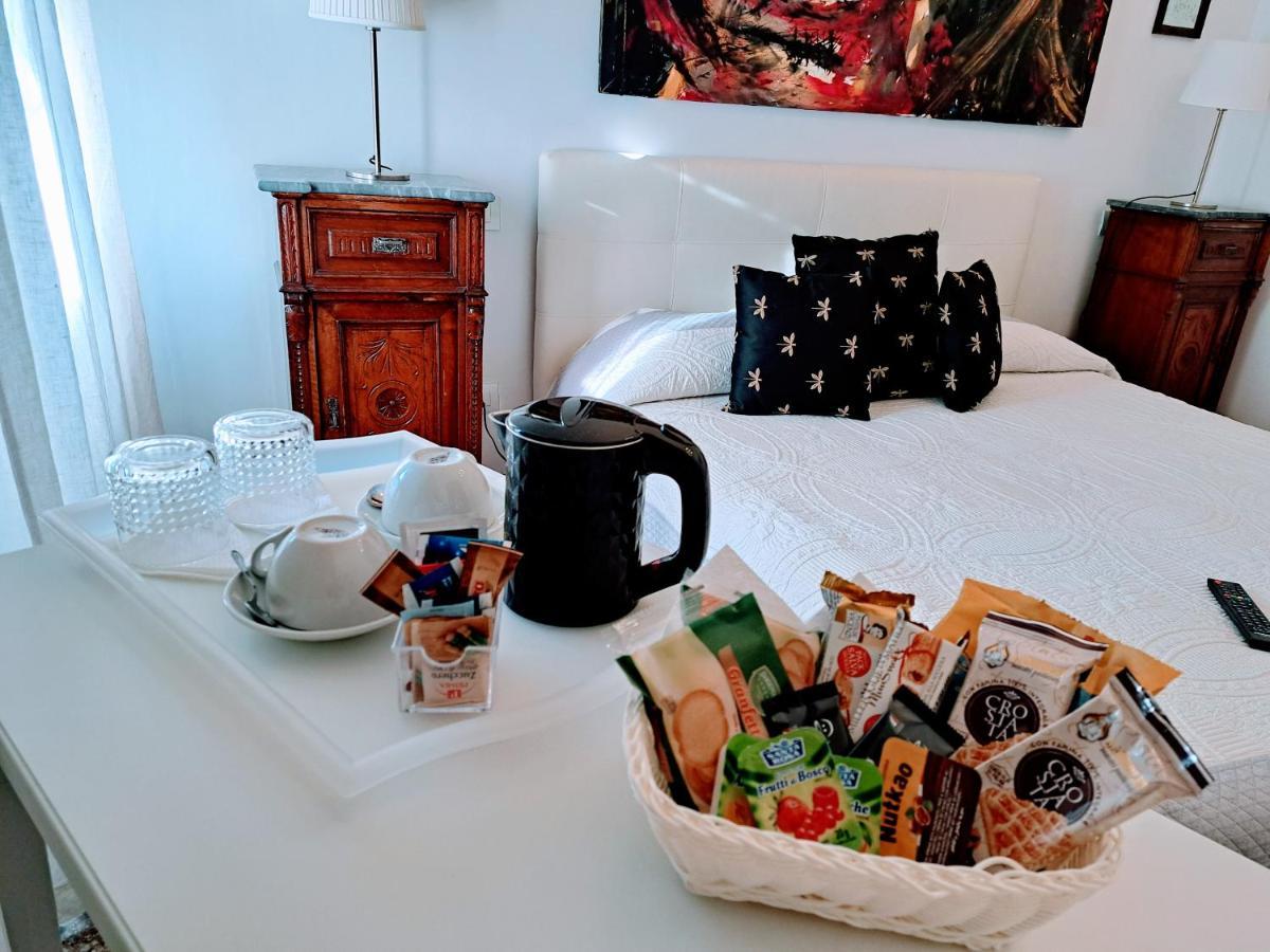 Dora Aurea Hotel Levanto Eksteriør billede