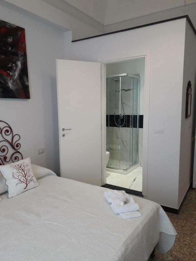 Dora Aurea Hotel Levanto Eksteriør billede